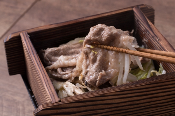 流川の和食居酒屋　遊心　広島産和牛コウネの美酒せいろ蒸し２